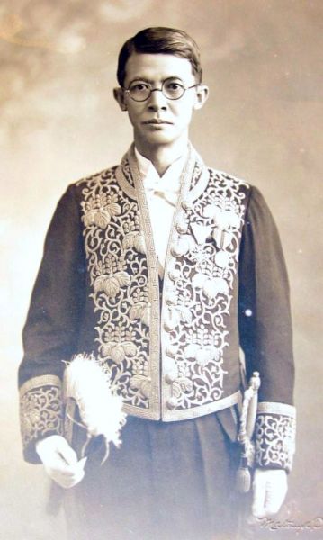 文件:Dr. Tsungming Tu.jpg