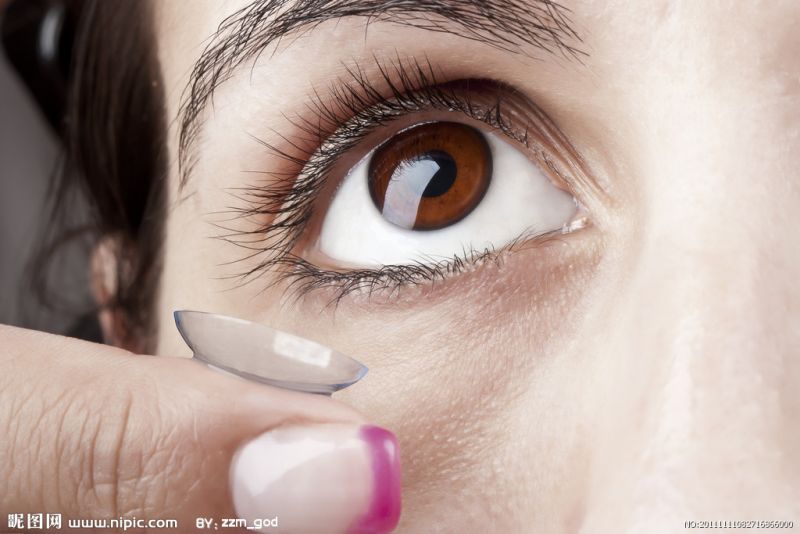 文件:隐形眼镜.jpg